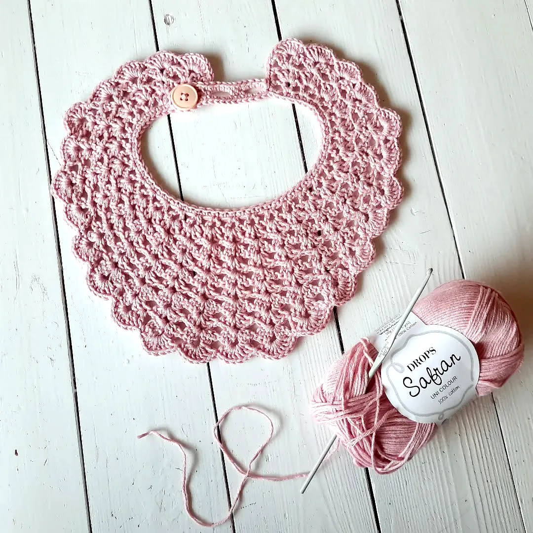 Adorable Crochet Baby Bib in Soft Pink with Scalloped Edge