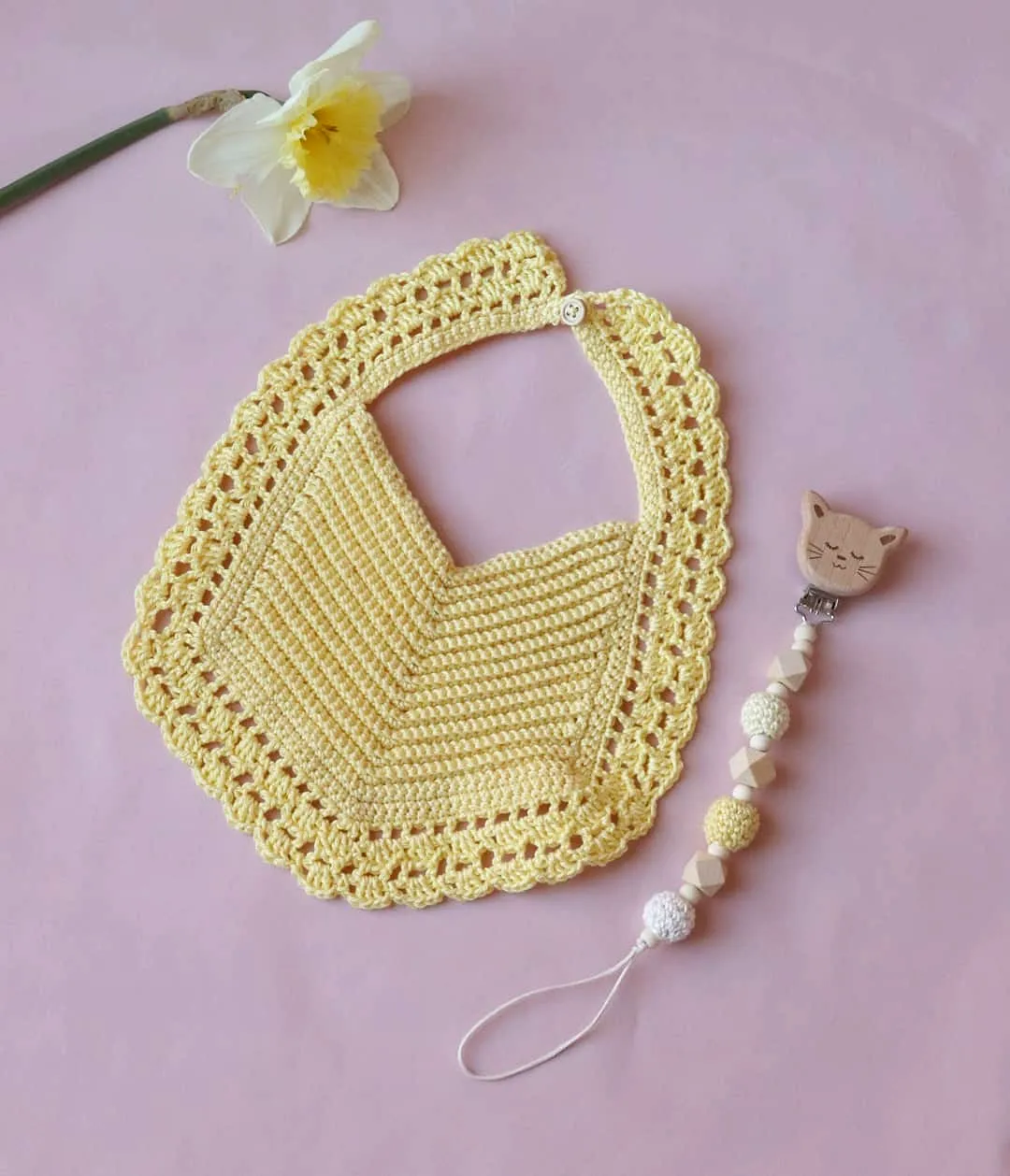 Adorable Crochet Baby Bib in Soft Yellow with Scalloped Design