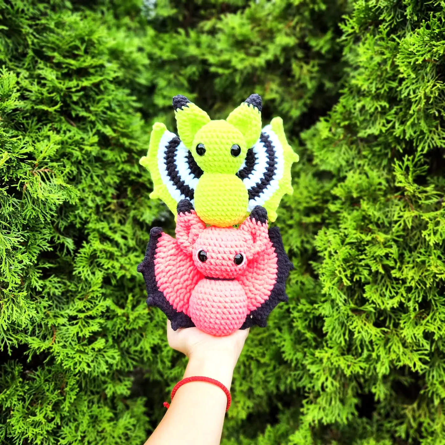 Adorable Crochet Bat in Vibrant Green and Pink for Intermediates
