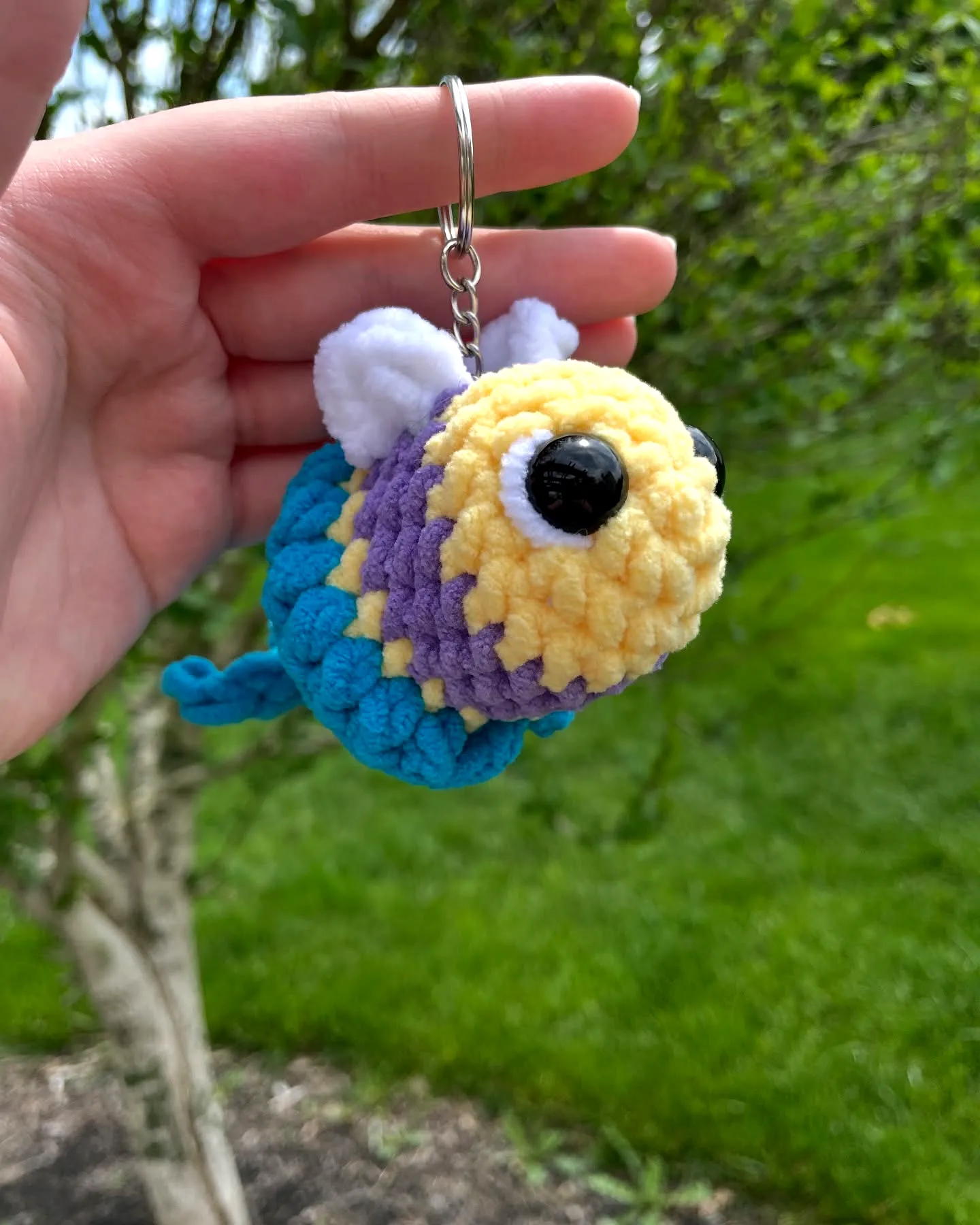 Adorable Crochet Bee Keychain in Vibrant Colorful Style