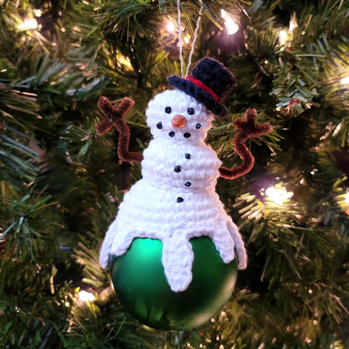 Adorable Crochet Christmas Ornament Featuring Snowman Design
