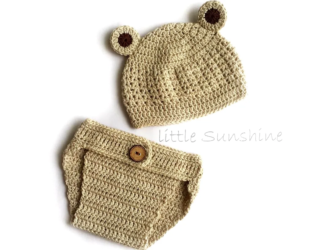 Adorable Crochet Diaper Cover in Soft Natural Colors with Bear Ears