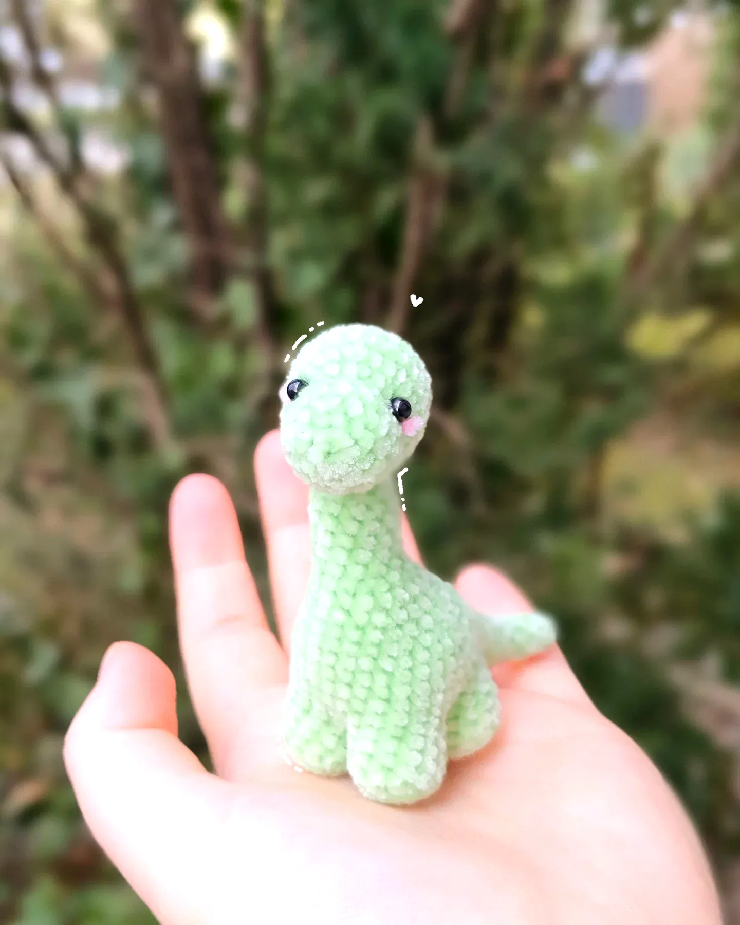 Adorable Crochet Dinosaur in Vibrant Green Perfect for Gifts