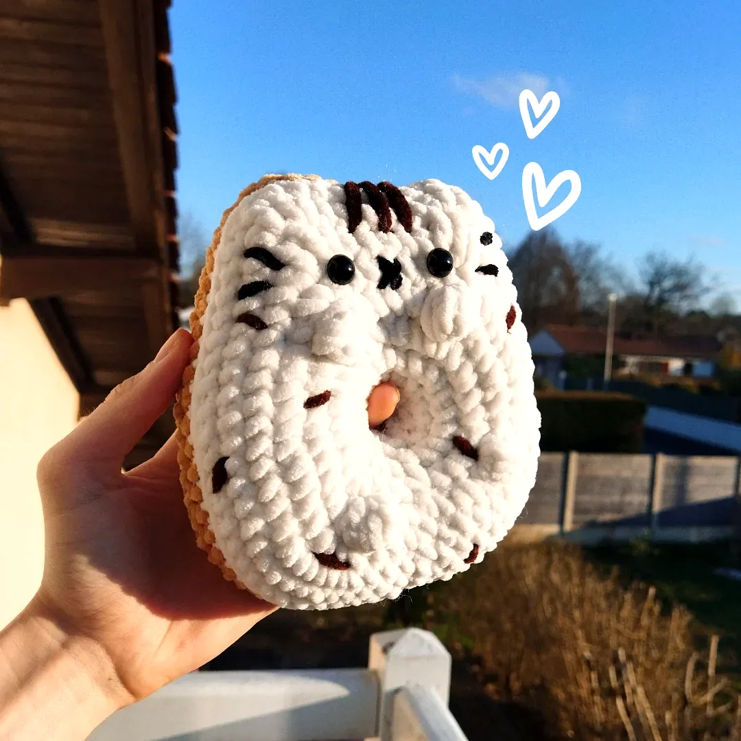 Adorable Crochet Donut in Pastel Colors