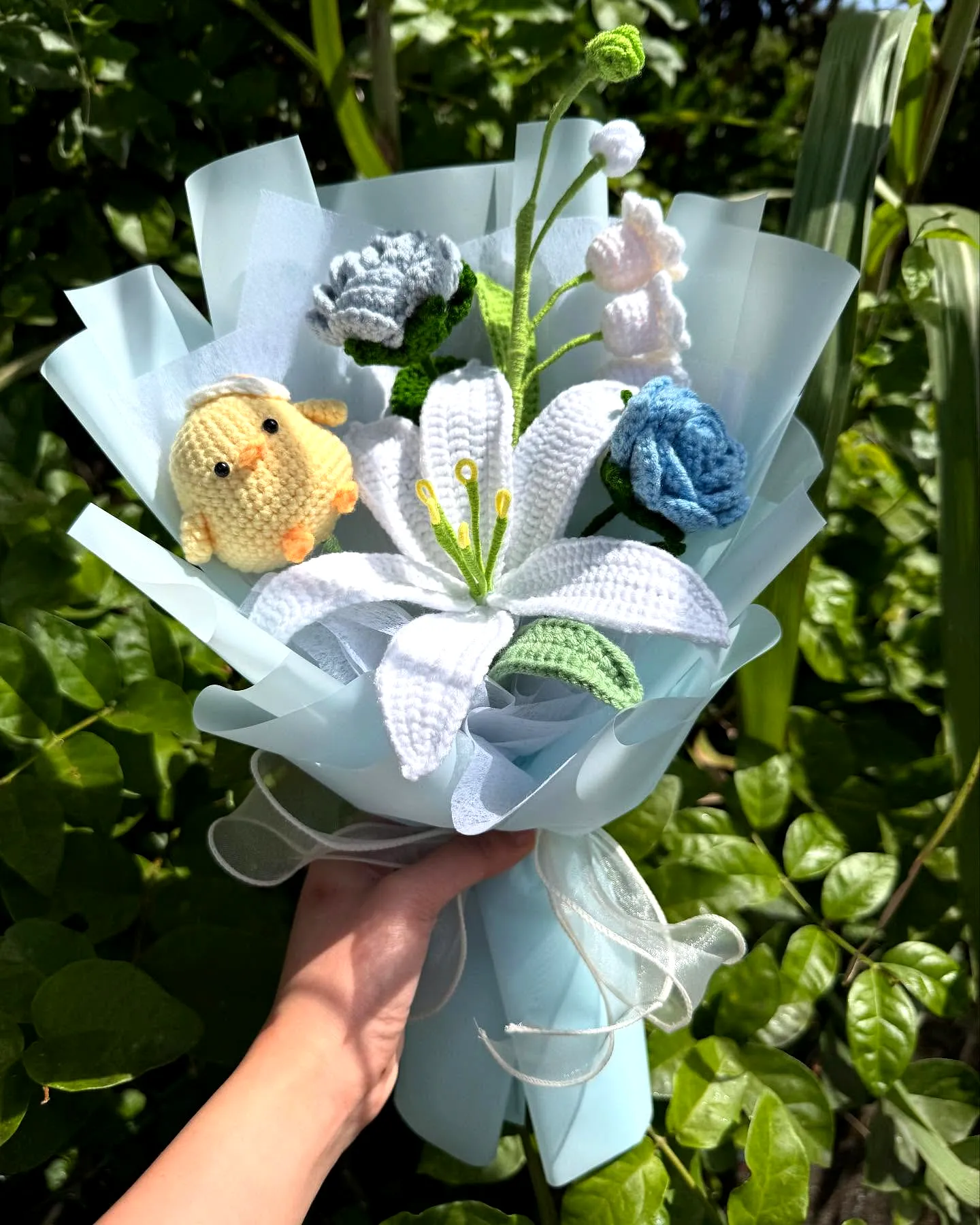 Adorable Crochet Flower Bouquet in Blue and White with Chic Chick