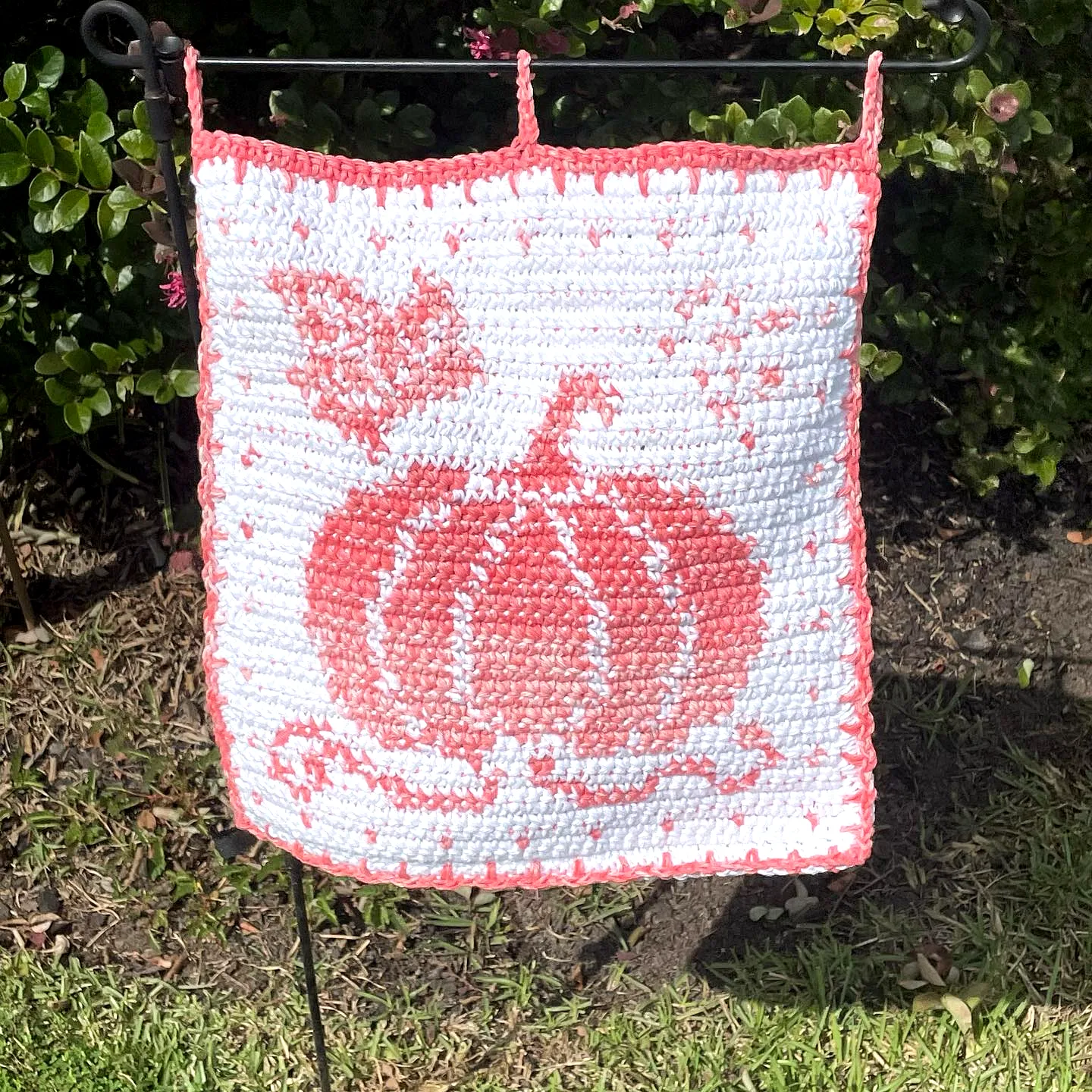 Adorable Crochet Garden Flag with Charming Pumpkin Design