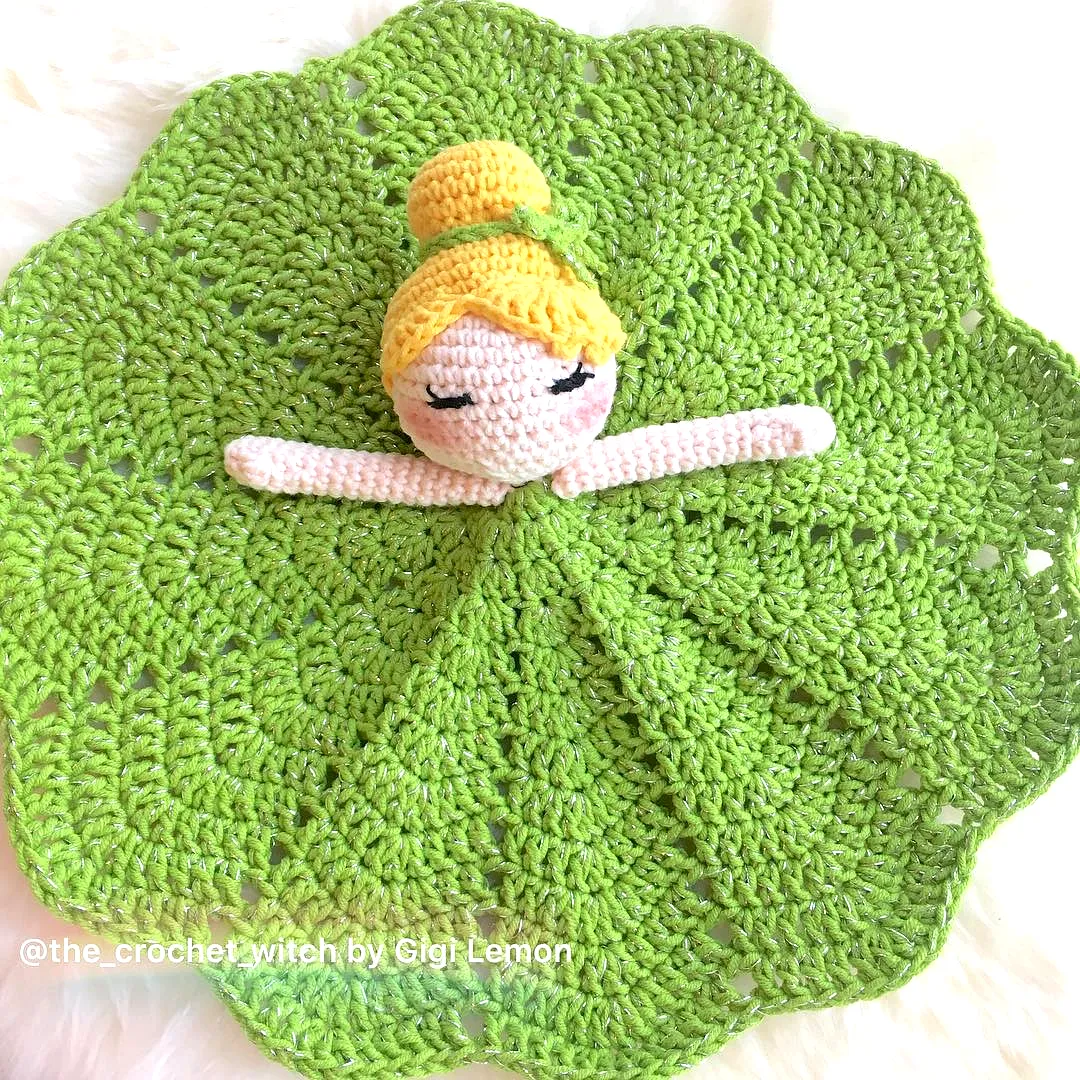 Adorable Crochet Kitchen Towel in Vibrant Green Cotton Yarn