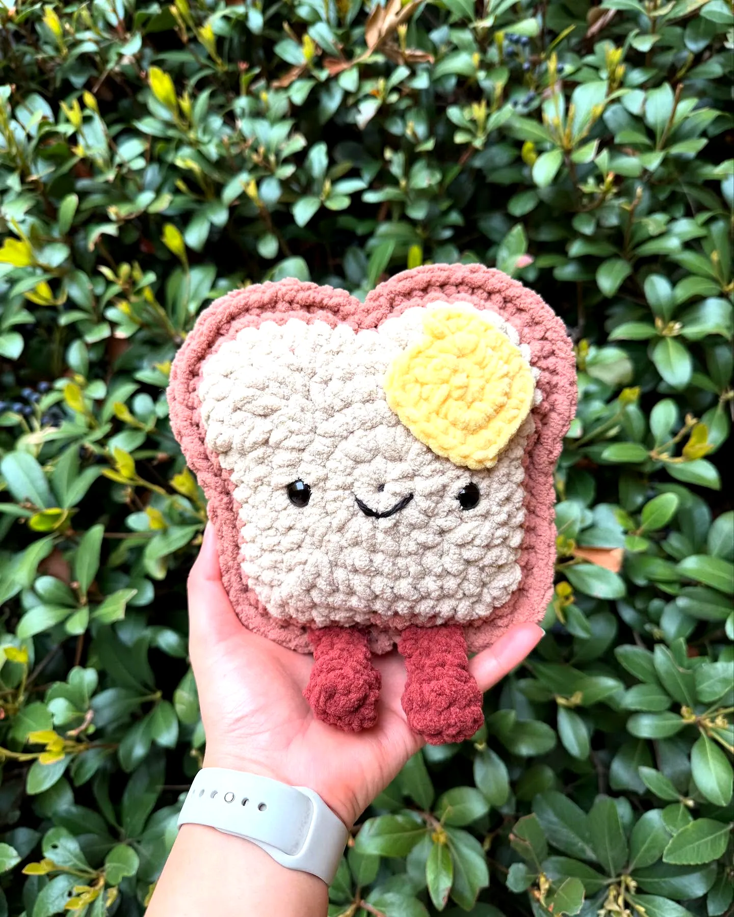 Adorable Crochet Toast Plush in Soft Colors for Beginners