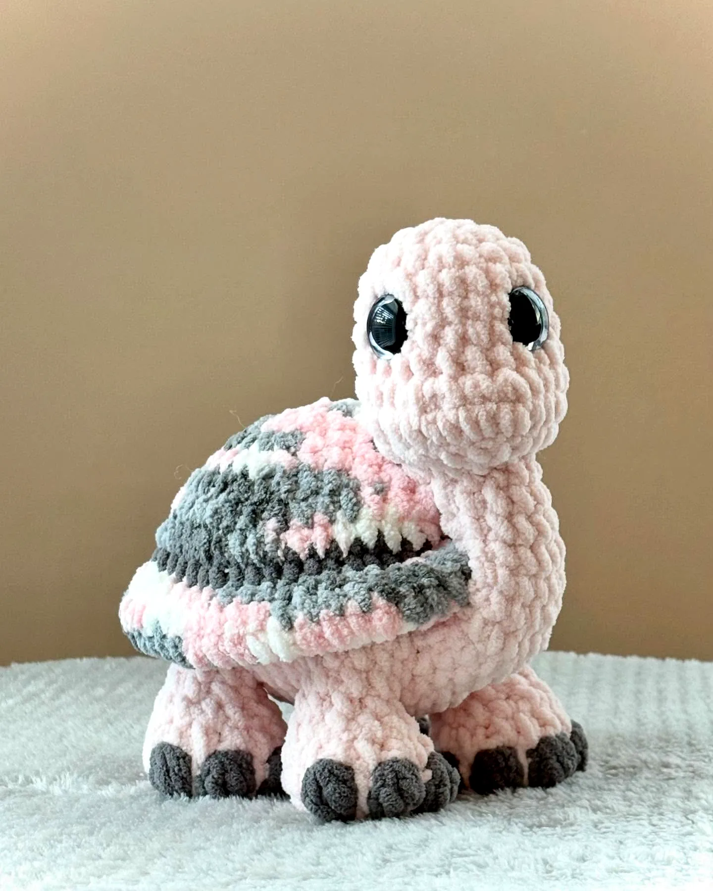Adorable Crochet Turtle in Playful Pink with Cozy Style