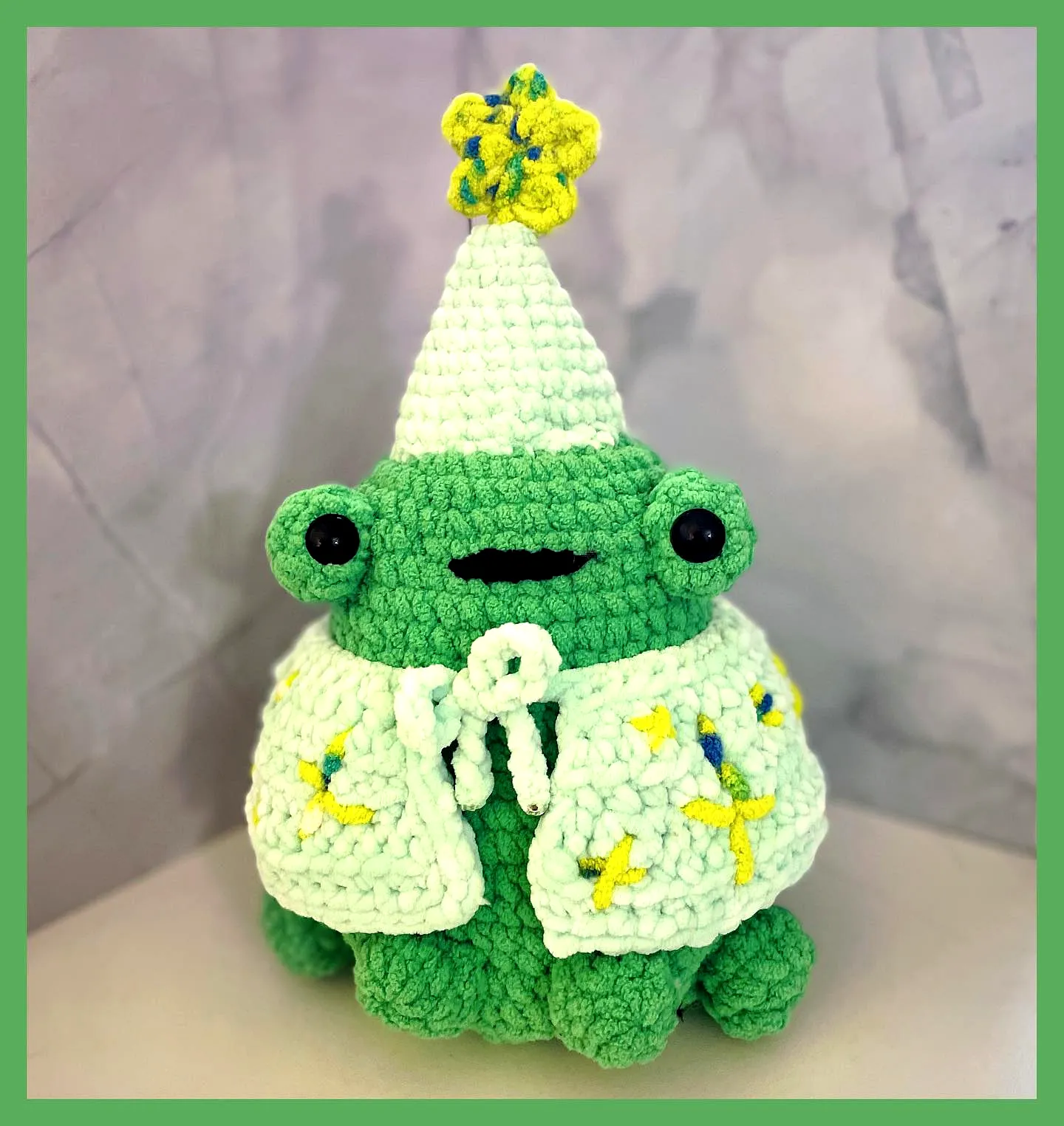 Adorable Crochet Wizard Frog in Vibrant Green with Cape