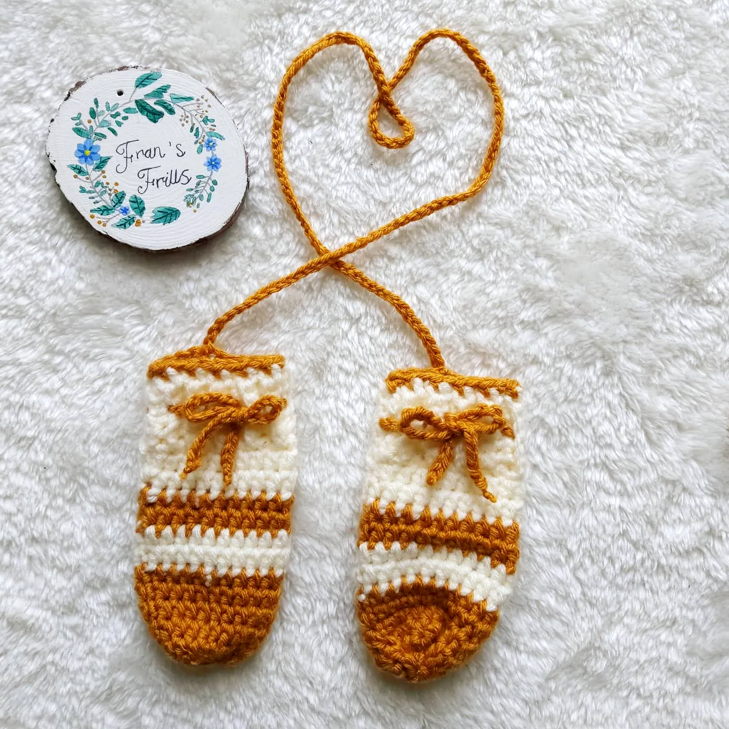 Adorable Easy Crochet Baby Mittens in White and Mustard Yellow