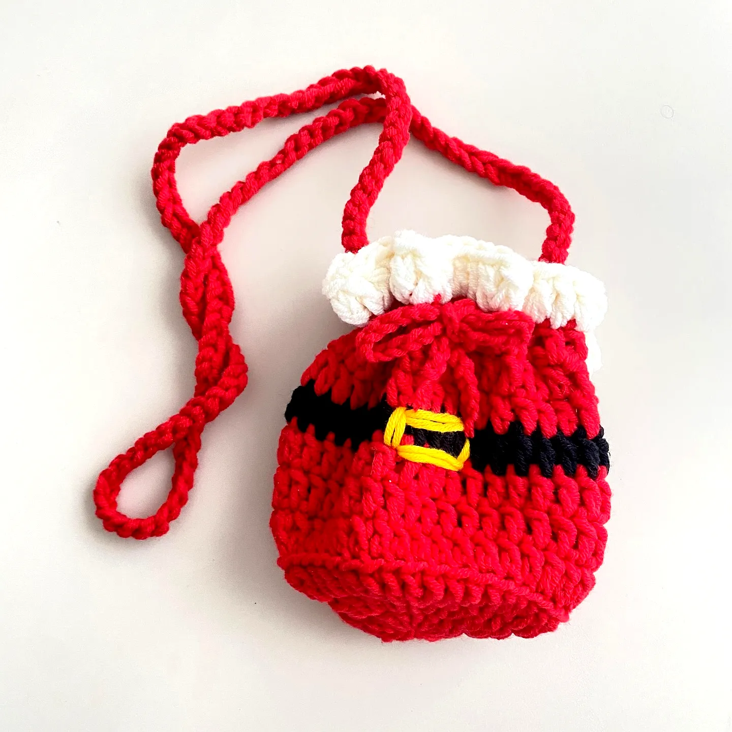 Adorable Easy Crochet Gift Bag in Santa Claus Style