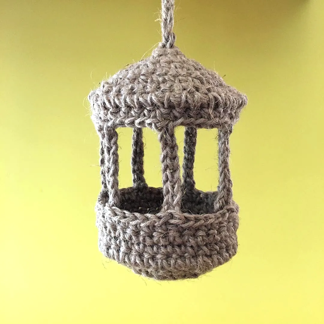 Charming Crochet Birdhouse in Rustic Gray
