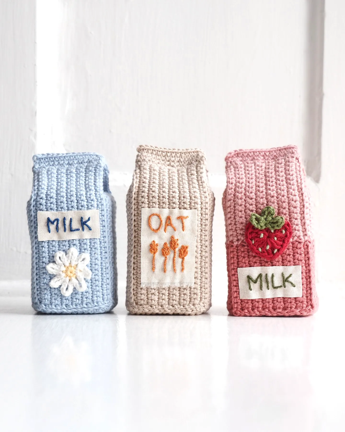 Charming Crochet Bottle Cozy Set in Pastel Colors for Intermediates