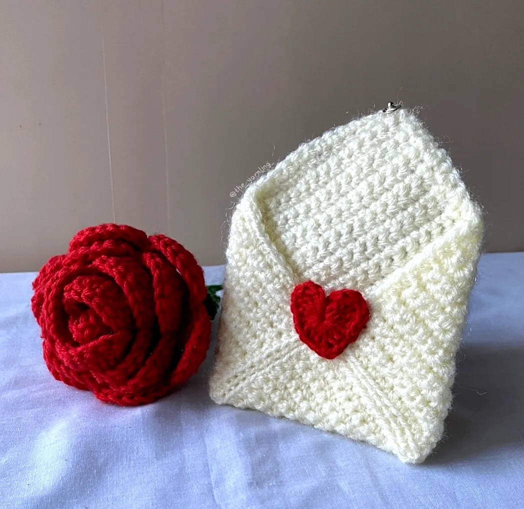 Charming Crochet Gift Wrap in Creamy White with Red Heart