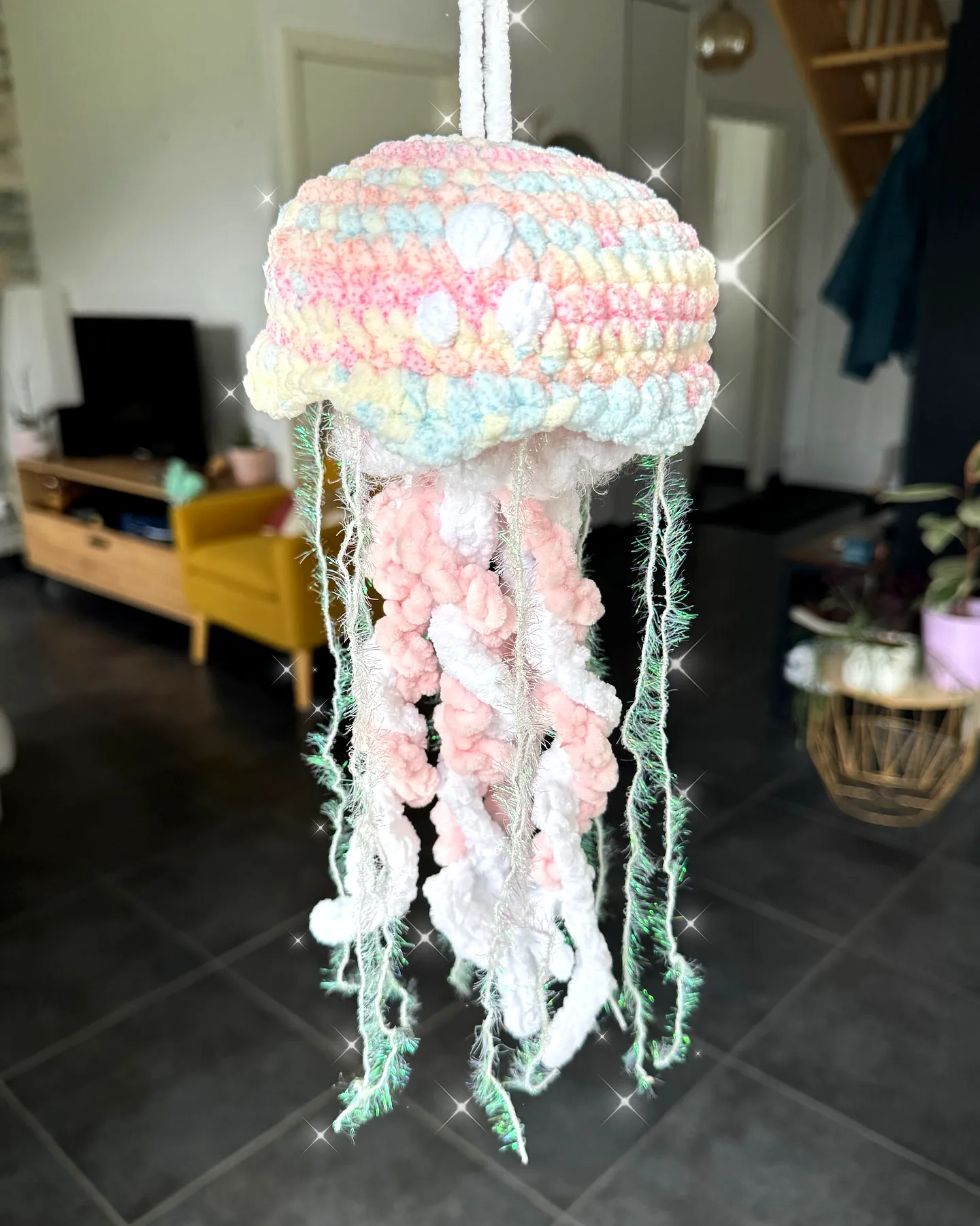 Charming Crochet Jellyfish in Pastel Colors