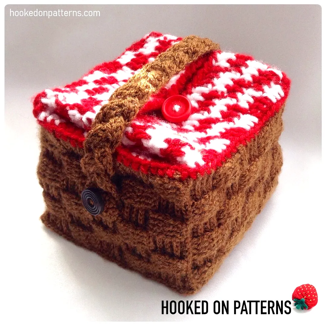 Charming Crochet Picnic Basket in Textured Brown and Red