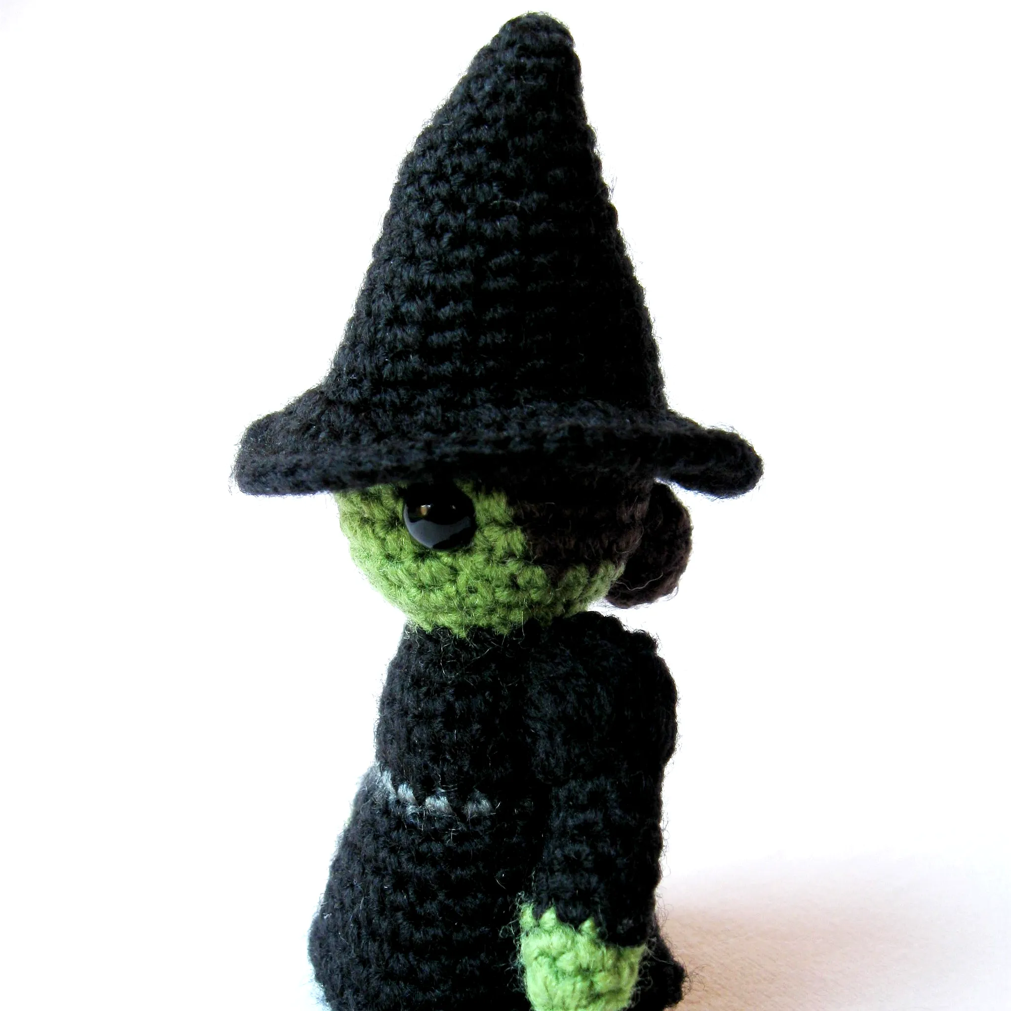 Charming Crochet Wizard Amigurumi in Black and Green