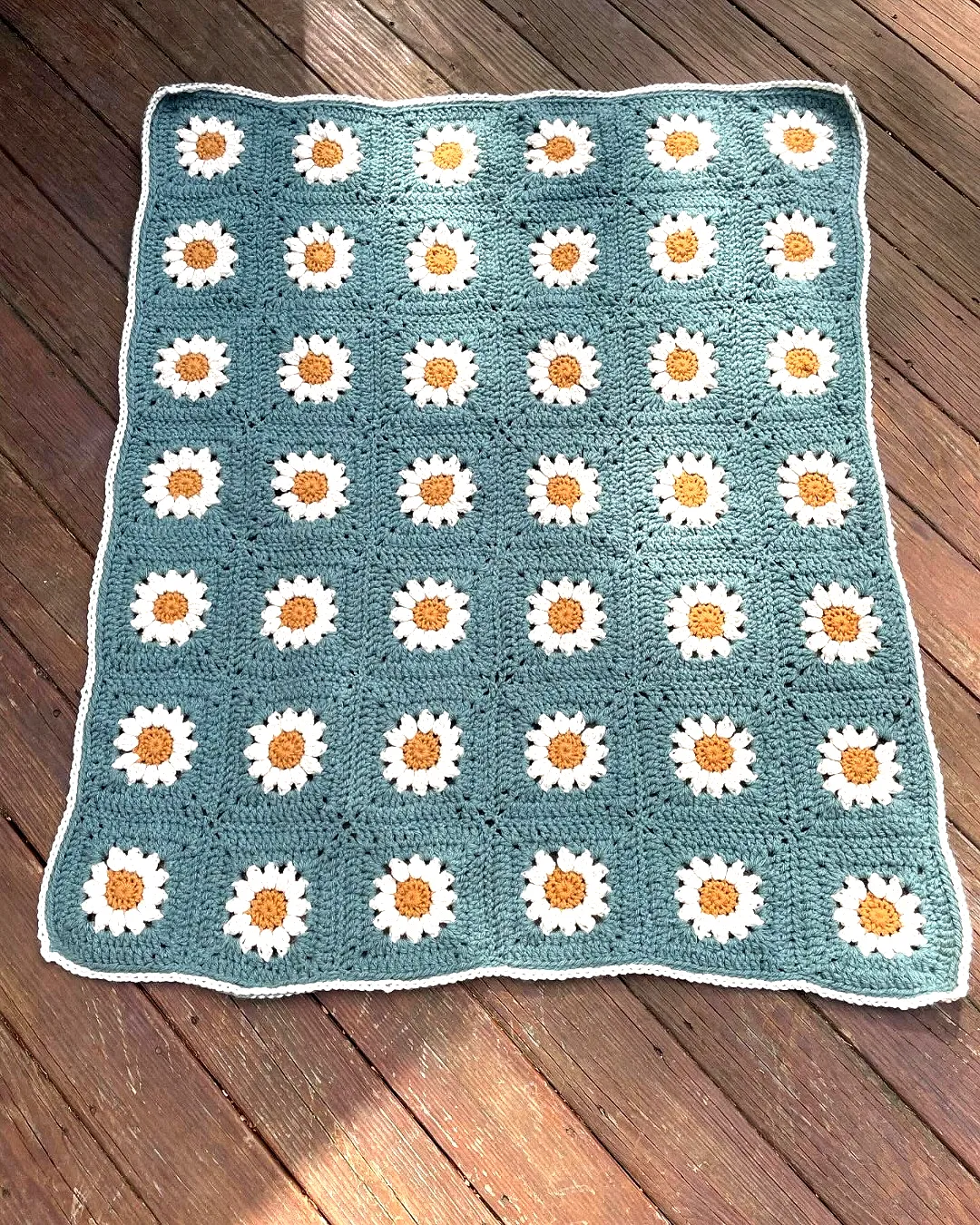 Charming Floral Crochet Picnic Blanket in Vibrant Green