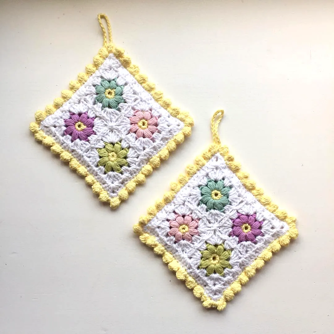 Charming Floral Crochet Pot Holder in Pastel Colors