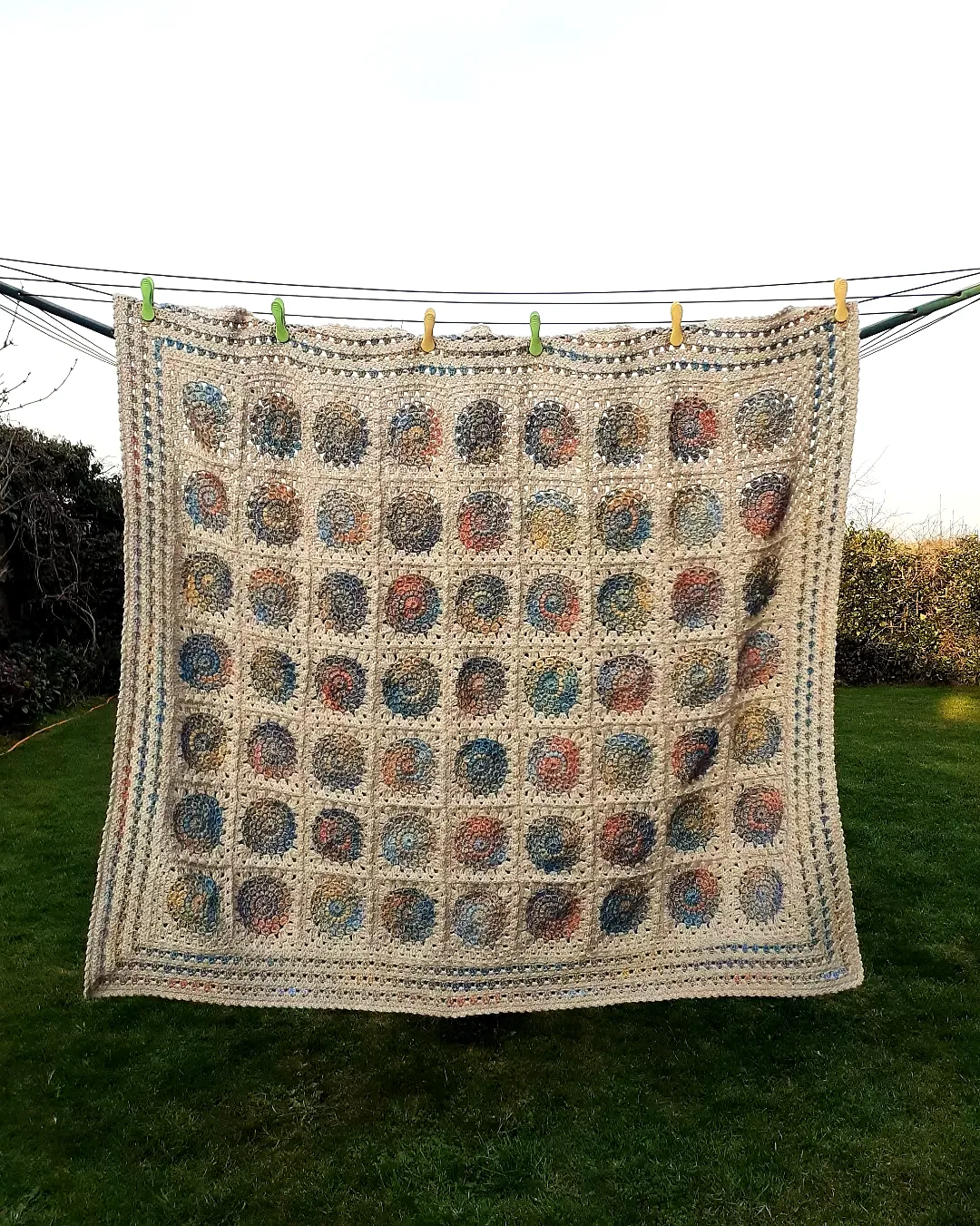 Colorful Crochet Blanket in Cozy Patchwork Style for Intermediates