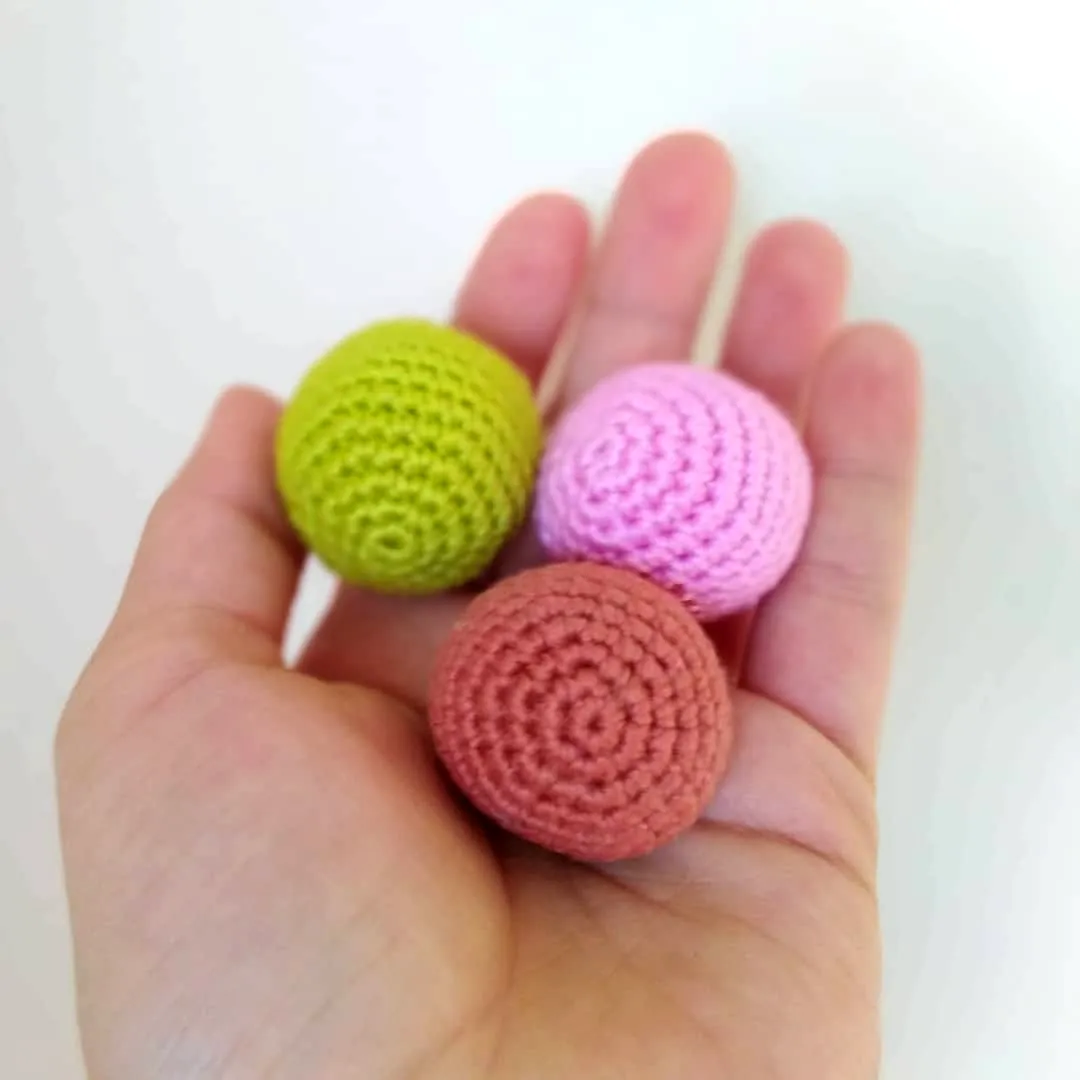 Colorful crochet cat toy set of three easy vibrant balls