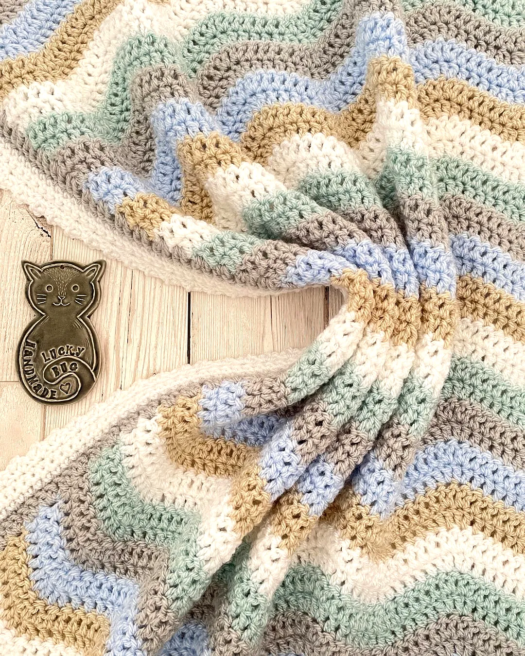 Crochet Baby Blanket in Wave Style with Soft Blue and Beige