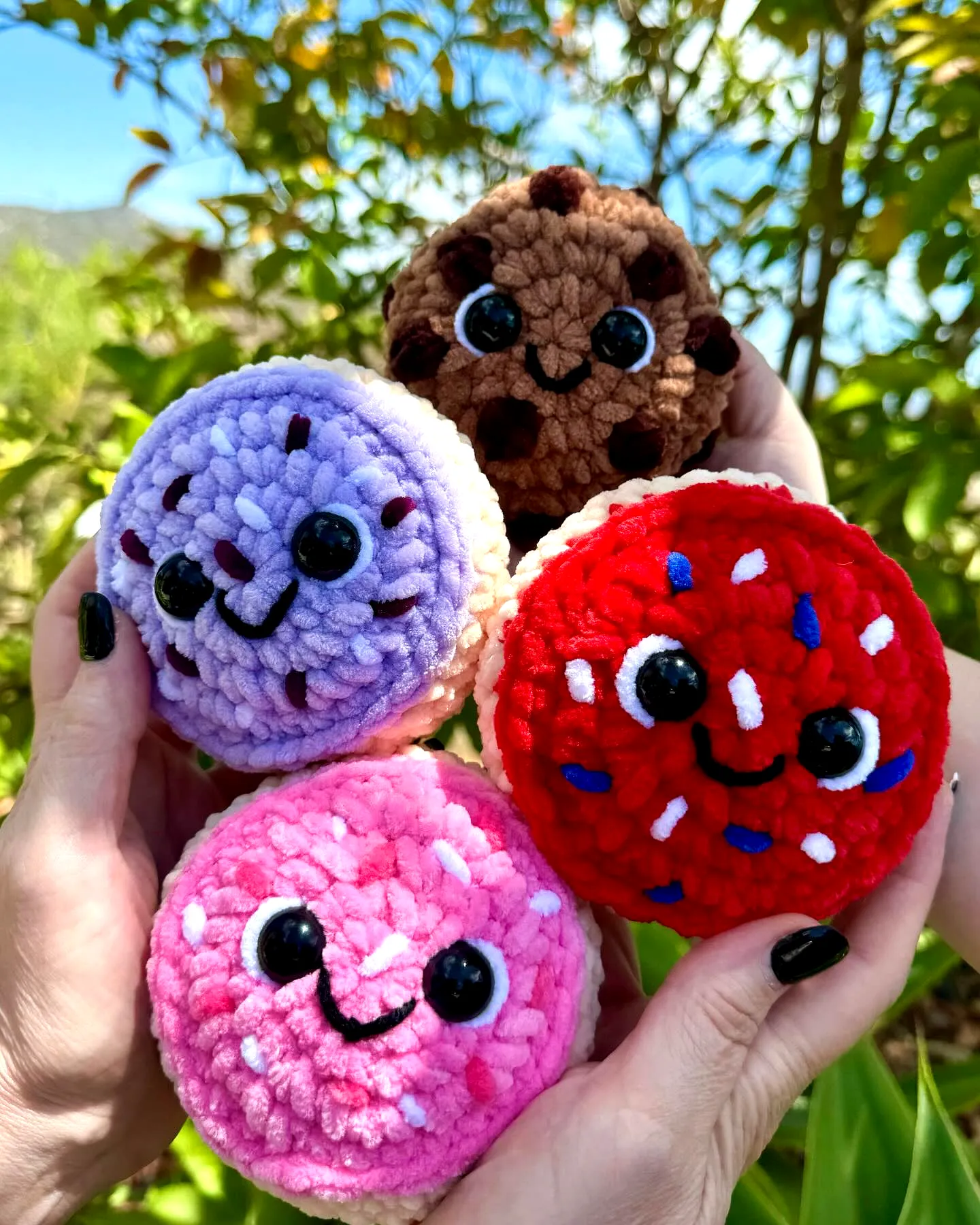 Cute colorful crochet cookie plush toy for beginners