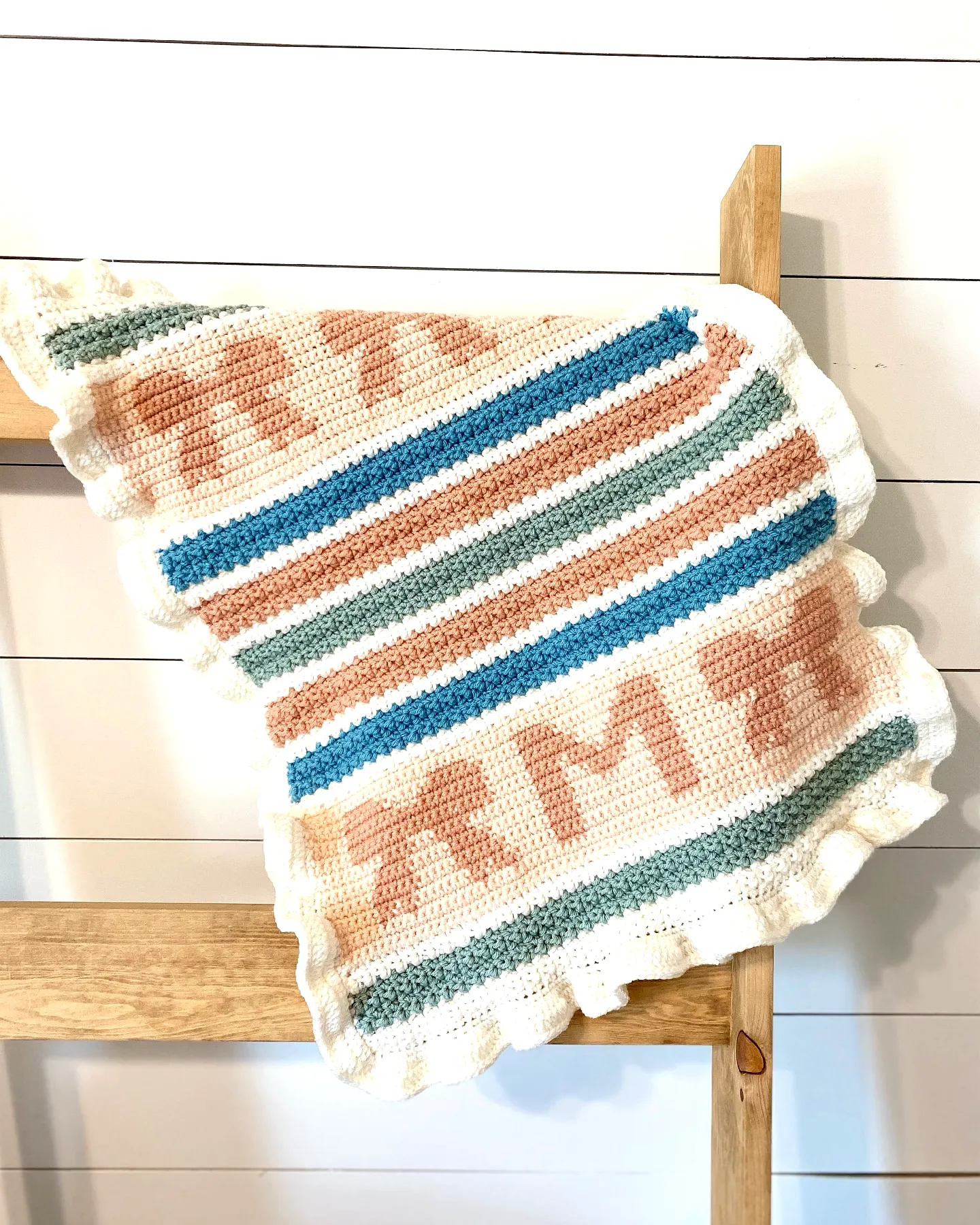 Cute Crochet Baby Blanket in Modern Pastel Stripes