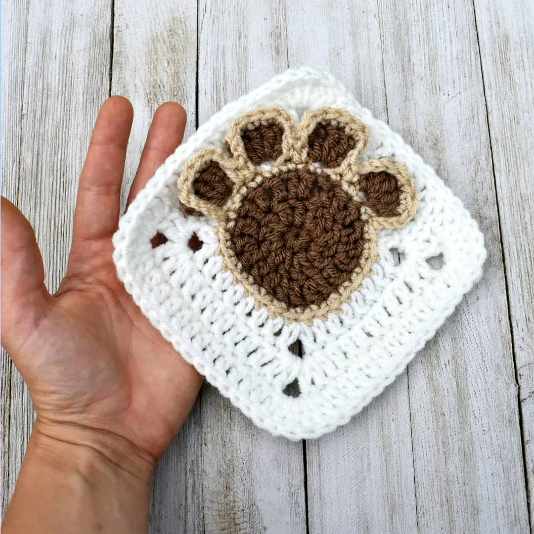Cute Crochet Dog Paw Print Motif in Warm Brown and Cream