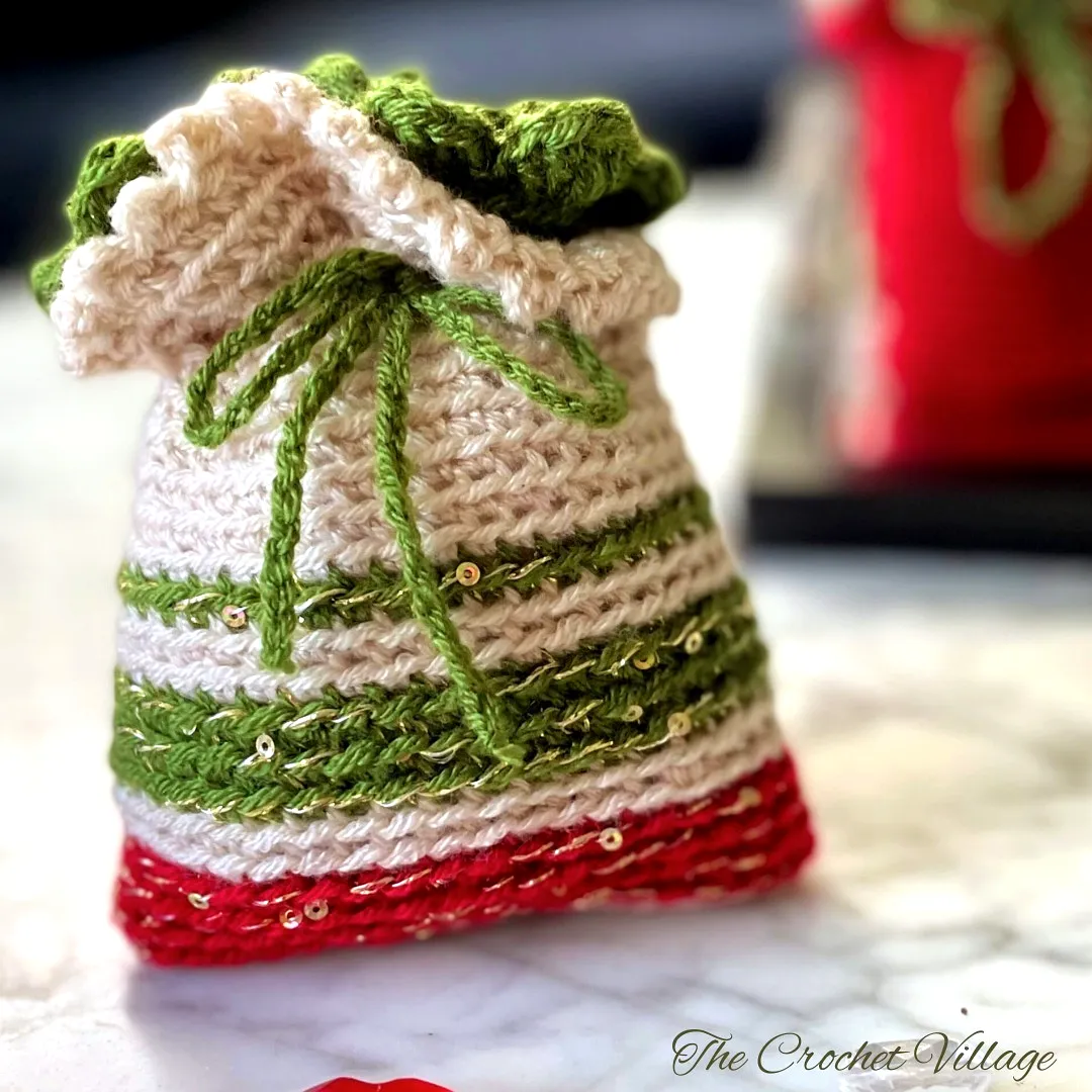 Cute Crochet Gift Bag in Festive Cream Green and Red Stripes