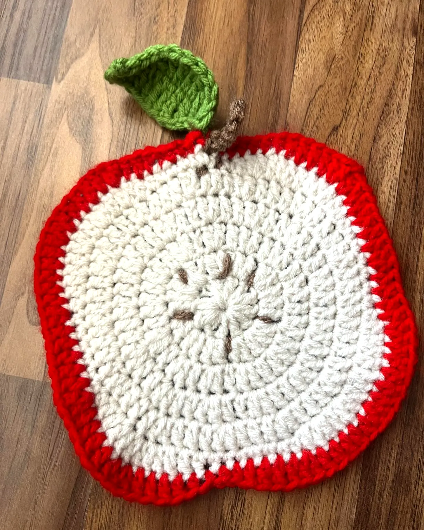 Cute Crochet Pot Holder in Apple Design