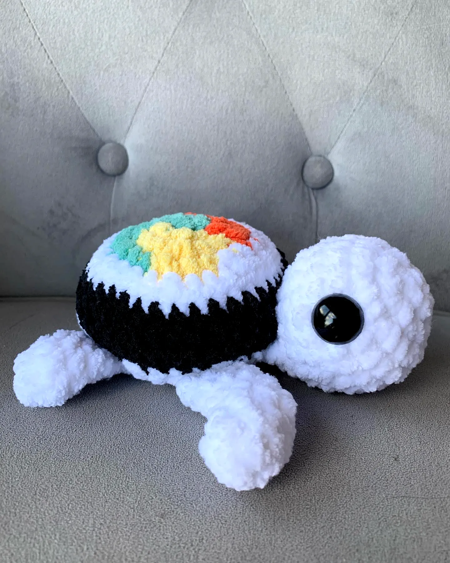 Cute Crochet Sushi Amigurumi Turtle in Colorful Yarn