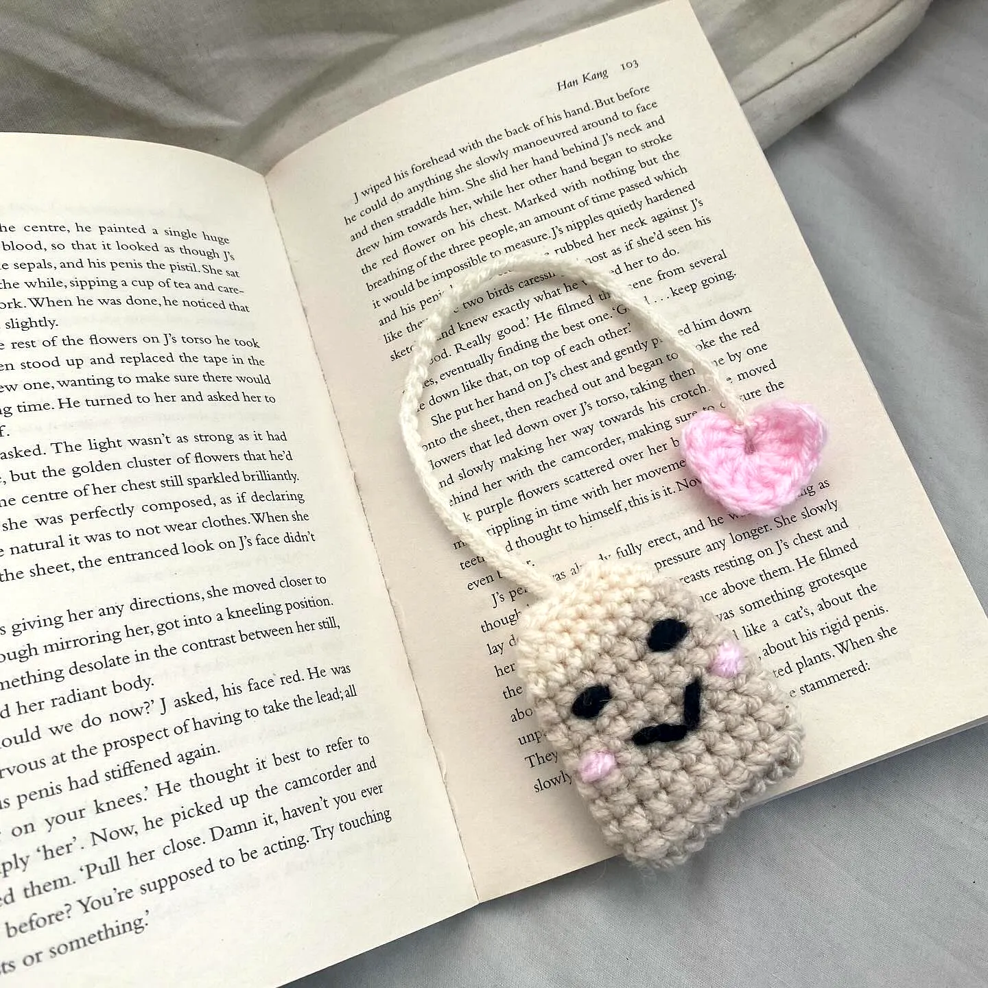 Cute Easy Crochet Bookmark with Pink Heart and Smiling Face