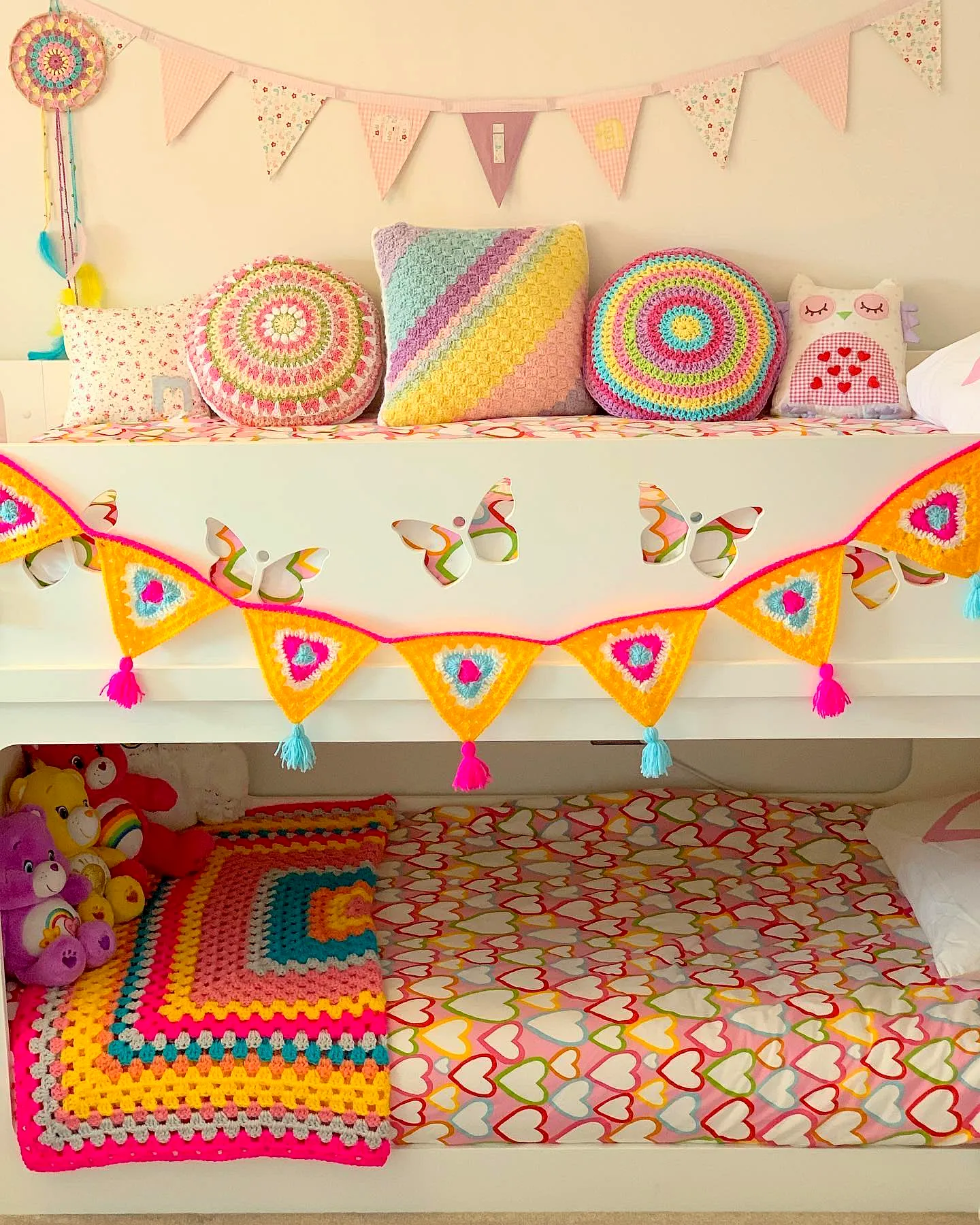 Delightful Crochet Bunting in Vibrant Colors for Kids Rooms