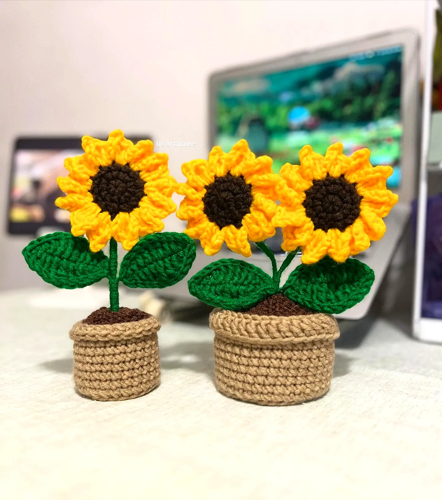 Delightful Crochet Flower Sunflowers in Vibrant Yellow and Brown