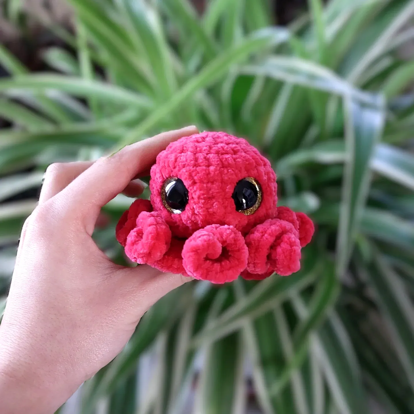 Easy Cute Crochet Octopus in Vibrant Red with Curly Tentacles