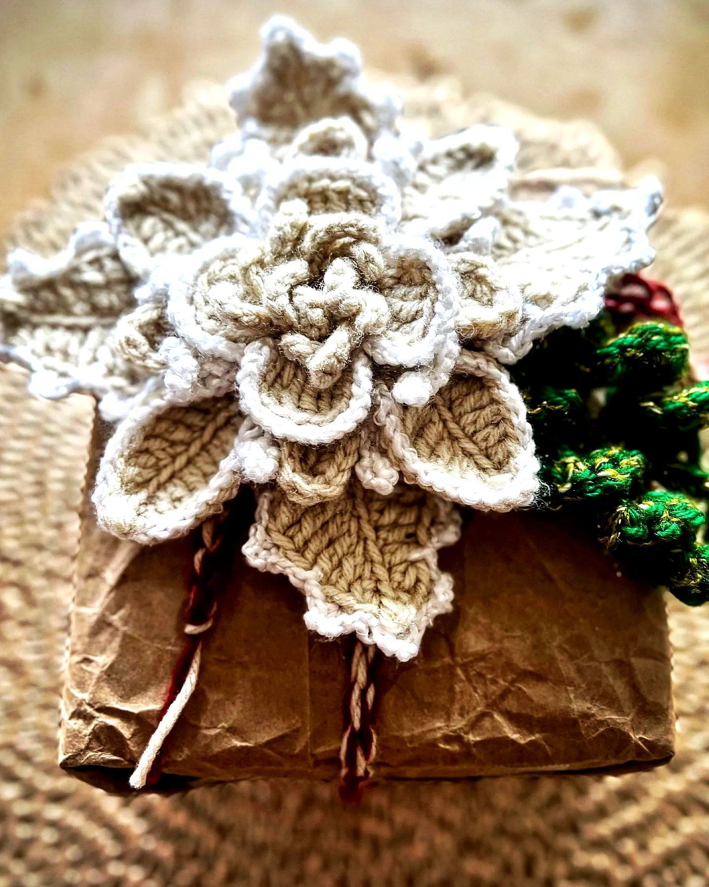 Elegant Crochet Gift Wrap in Beige and White Flower Design