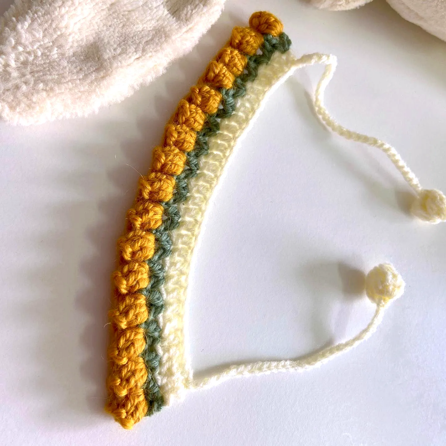 Stylish Easy Crochet Pet Collar in Vibrant Colors