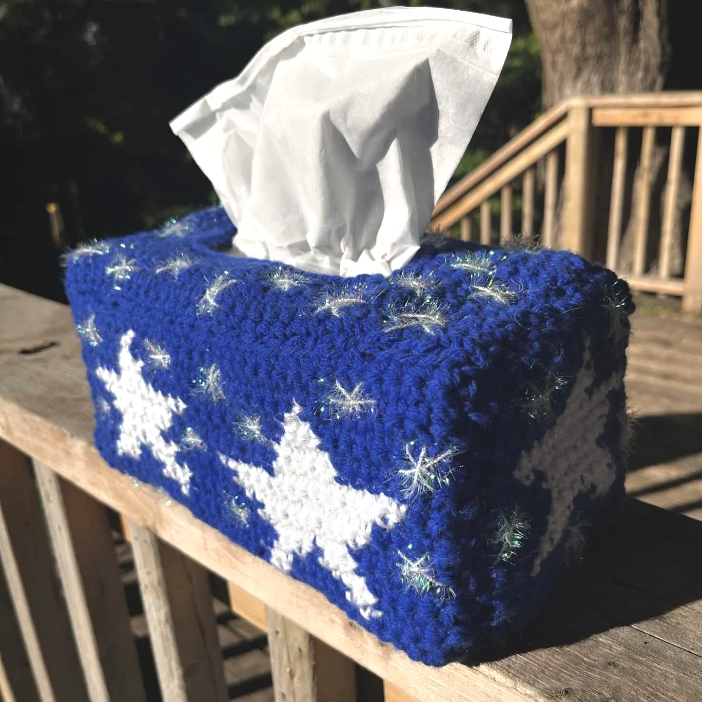 Vibrant Blue Crochet Tissue Box Cover with Star Motifs