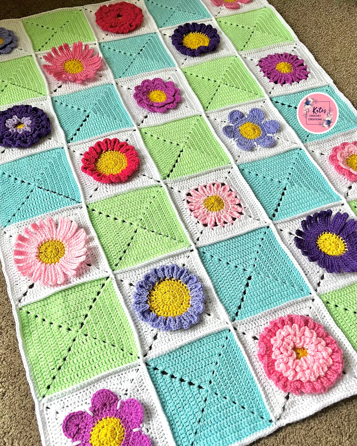 Vibrant Crochet Blanket with Colorful Floral Motifs for Intermediates