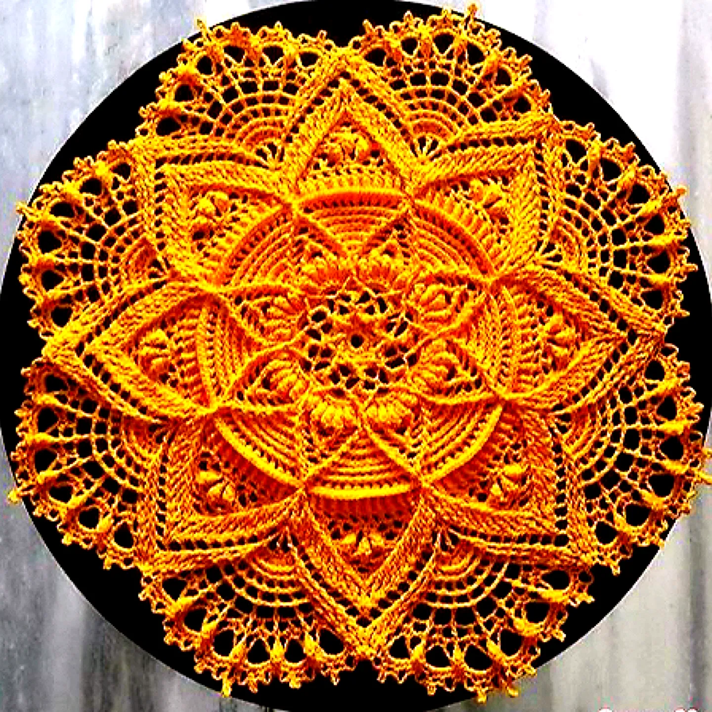 Vibrant Crochet Dream Catcher with Star Design for Advanced Crafters
