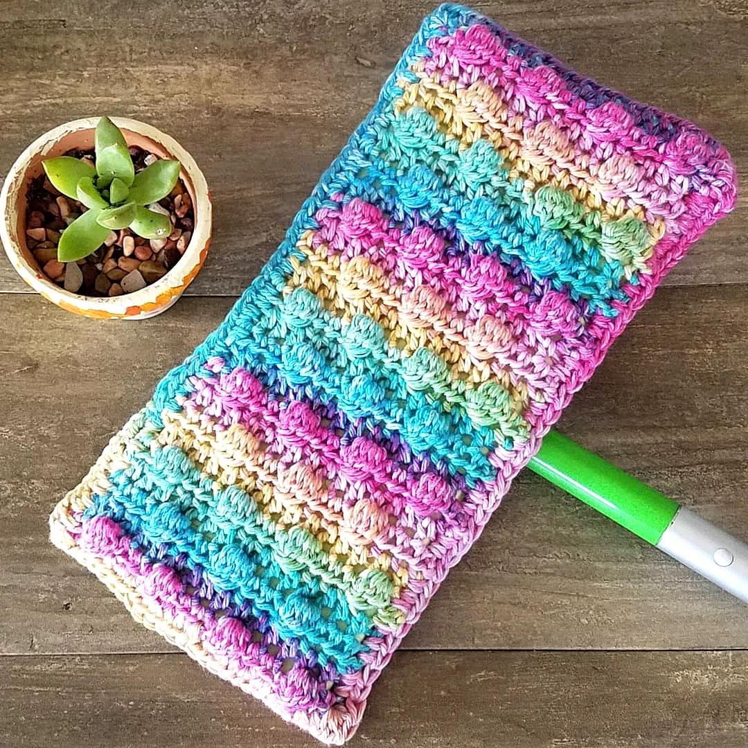 Vibrant Crochet Mop Cover in Ombre Style for Experienced Crafters