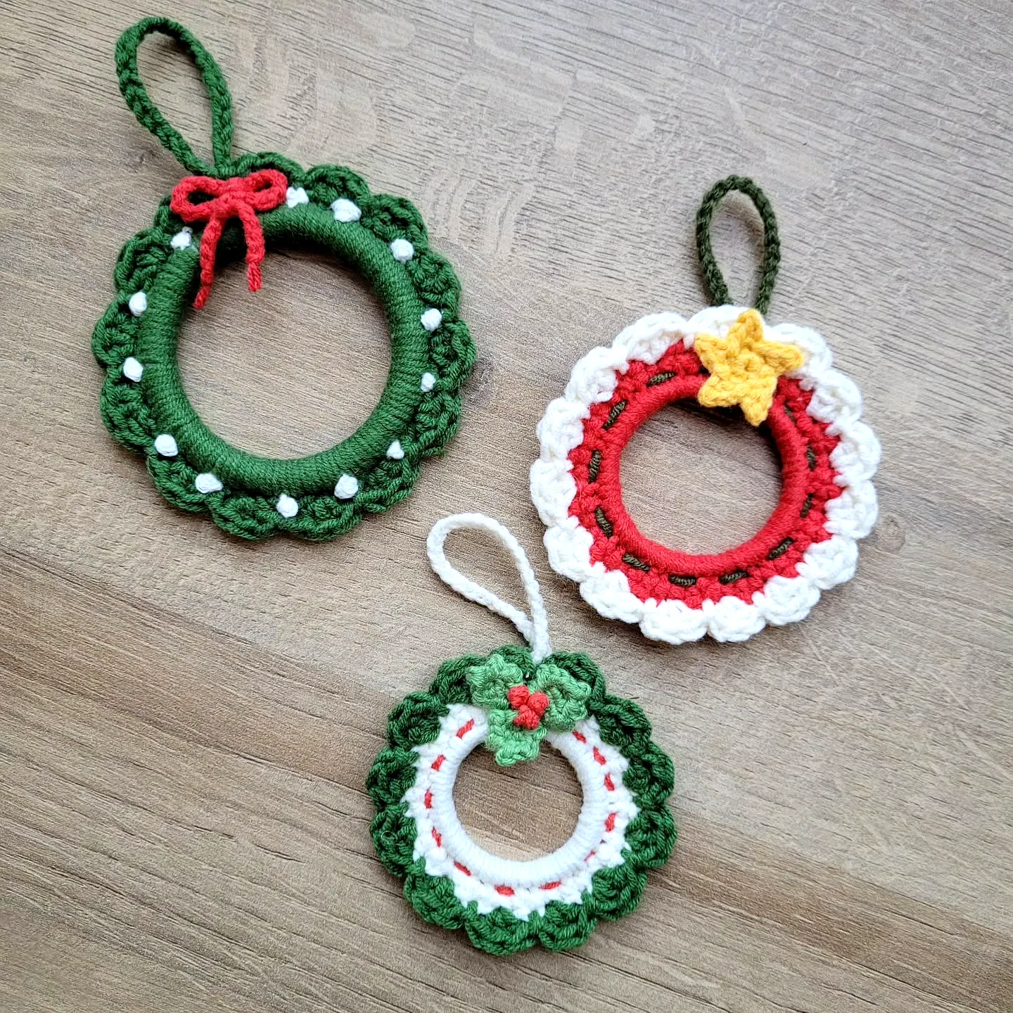 Vibrant Crochet Ornament Wreaths with Bows and Stars
