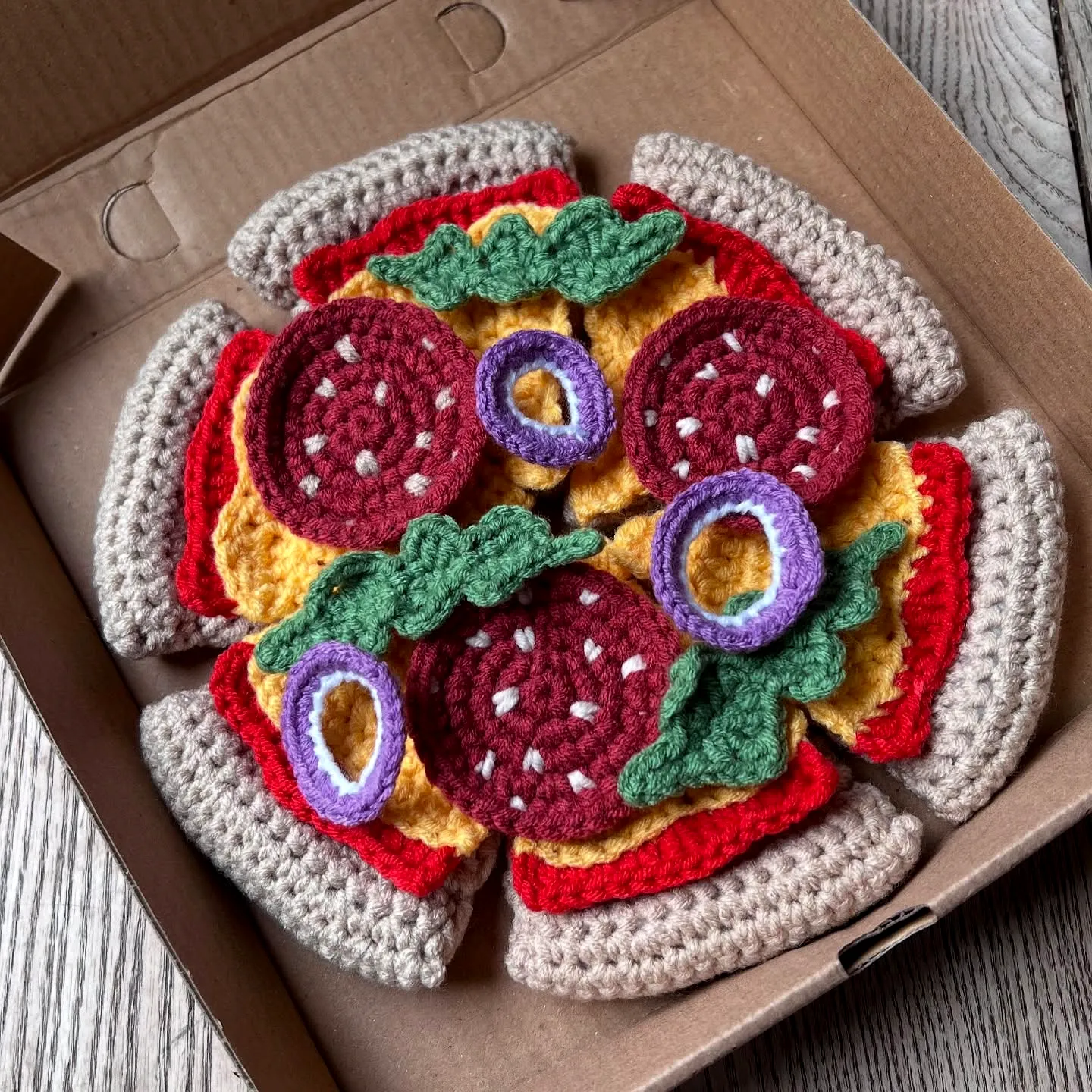 Vibrant Crochet Pizza Toy with Detailed Toppings for Medium Skill