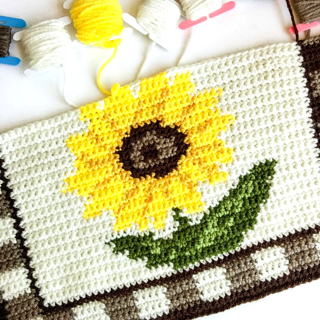 Vibrant Crochet Place Mat with Sunflower Design
