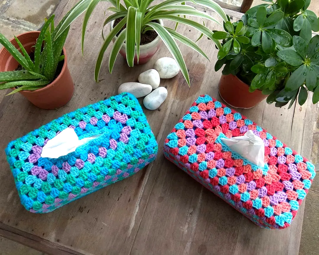 Vibrant Crochet Tissue Box Cover in Playful Turquoise and Pink