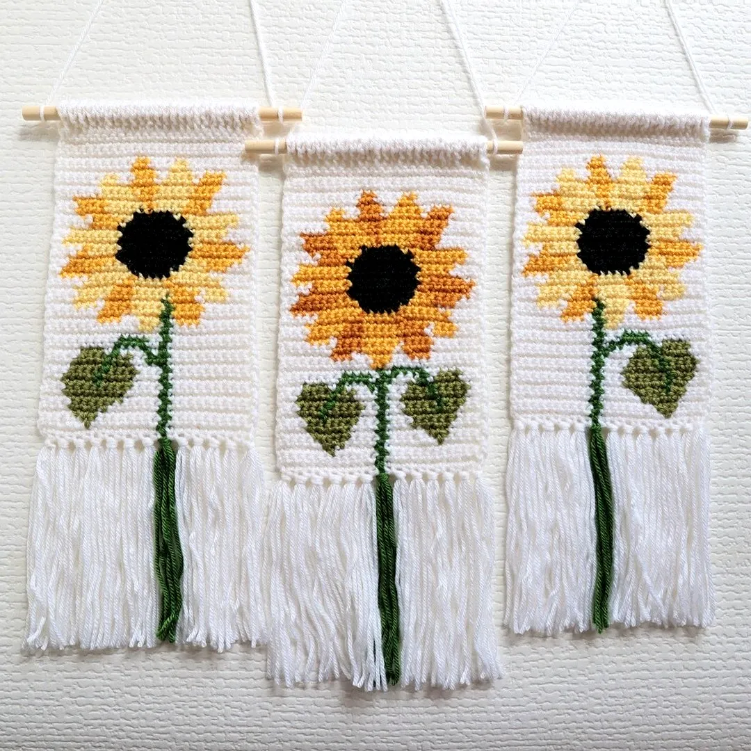 Vibrant Crochet Wall Decor with Sunflower Design and Fringe