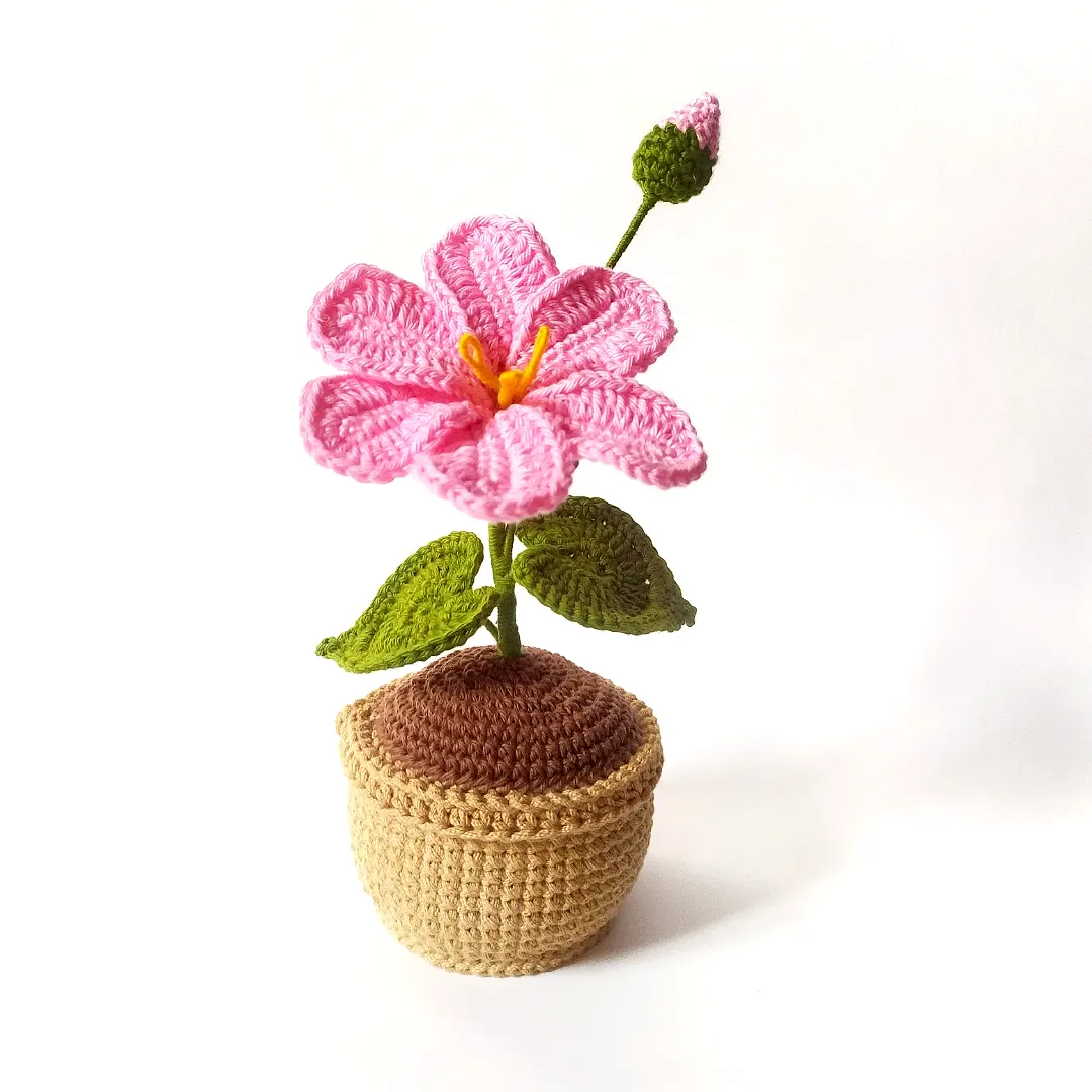 Vibrant Pink Crochet Flower Design